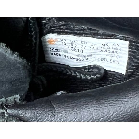 Timberland Classic Waterproof Boot - Picture 5 of 5